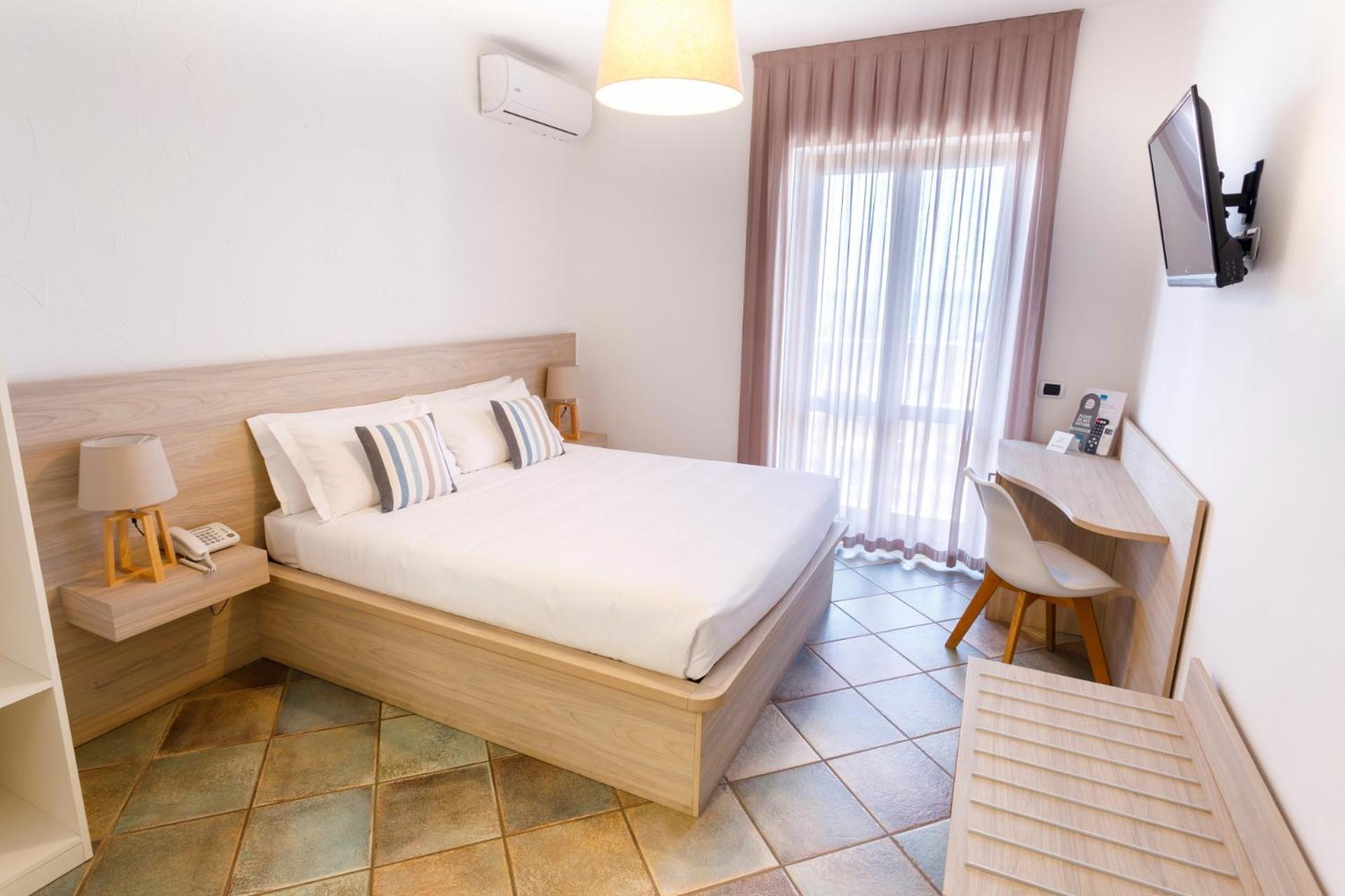 Hotel Corallo Санта Мария ал Баньо Екстериор снимка